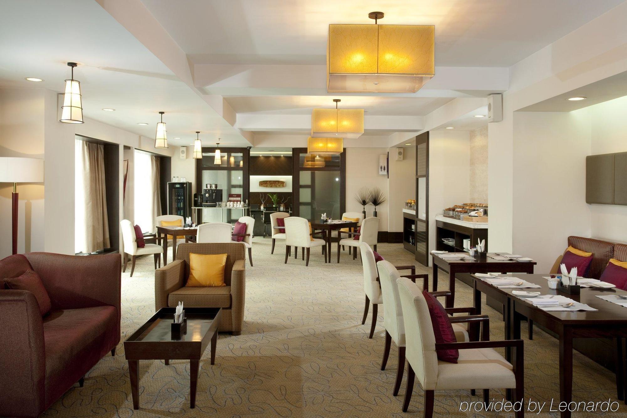 Holiday Inn Central Plaza Pekin Restoran fotoğraf